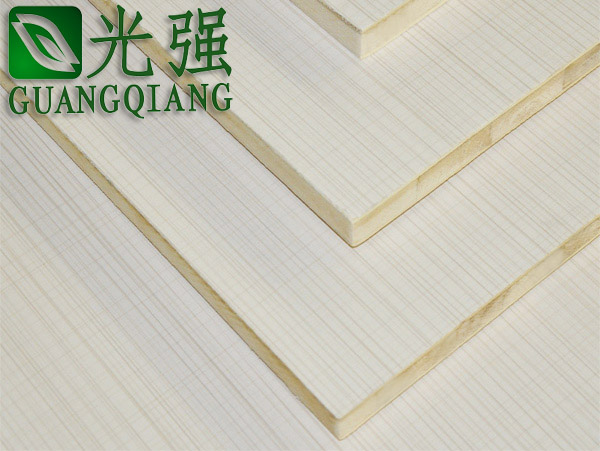 高档杨木细木工三聚氰胺贴面板（小方块）